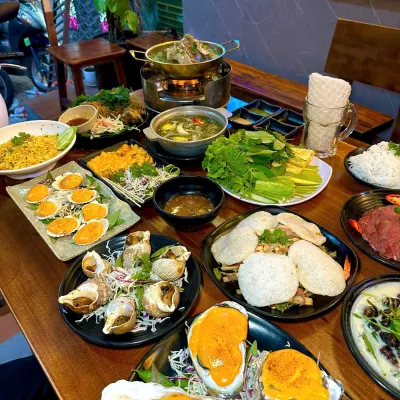 LẨU GÀ LÁ GIANG